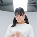 シャツ持ち上げ 2枚目