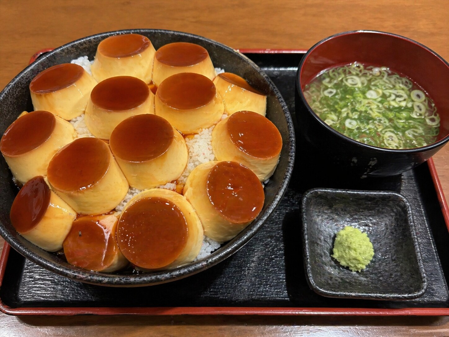 甘いものな丼と風変わりな定食