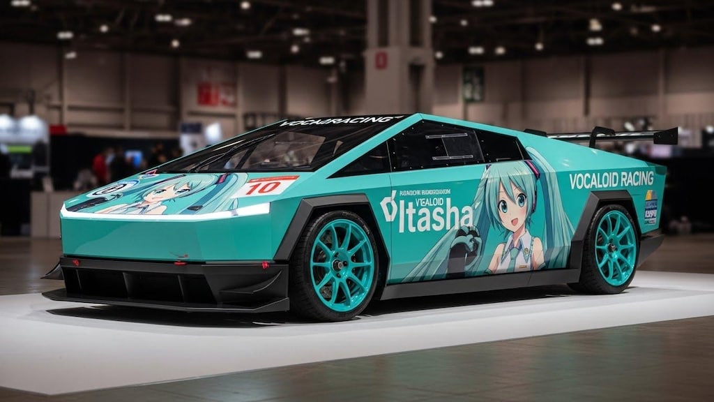 ボーカロイドレーシングテスラサイバートラックレーシングカー
