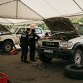 ランクルラリーカーピット作業 2枚目