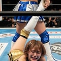 NAOKO(30) VS MIKURU(18) ⑥『逆エビ固め』 5枚目