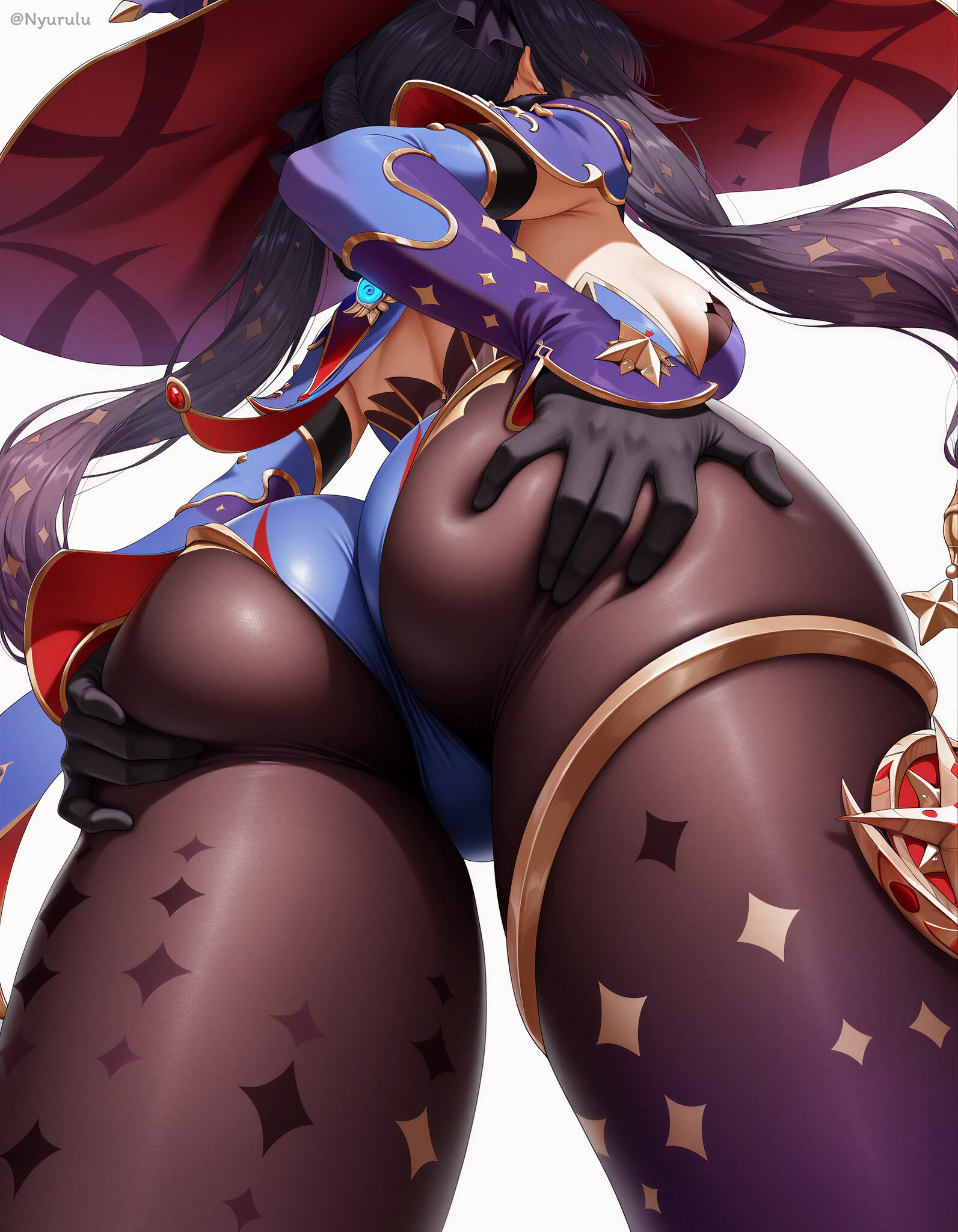 ローアングル モナ