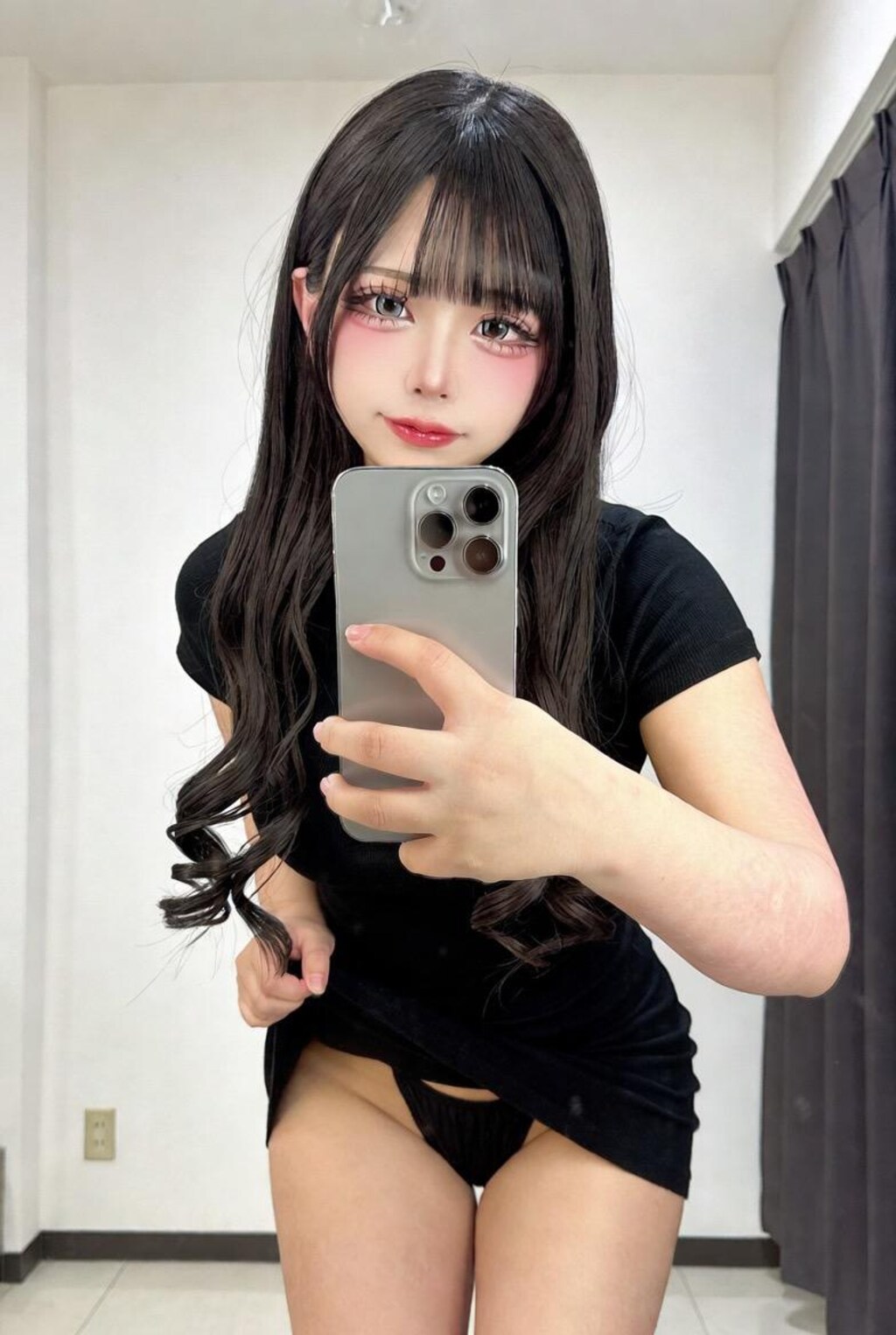 スカートめくりギャル