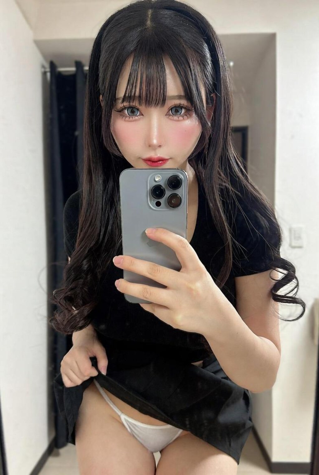 スカートめくりギャル