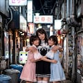 先輩おネイさんとオフ会です🥰お揃いコスで撮影会→路上で盛り上がって→ホテル街へ消えました😍 4枚目