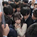 満員電車の女の子 3枚目