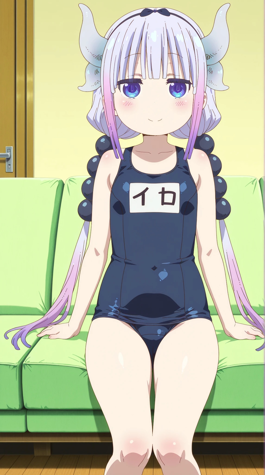 小林さんちのメイドラゴン　カンナカムイ　🐲　スクール水着！