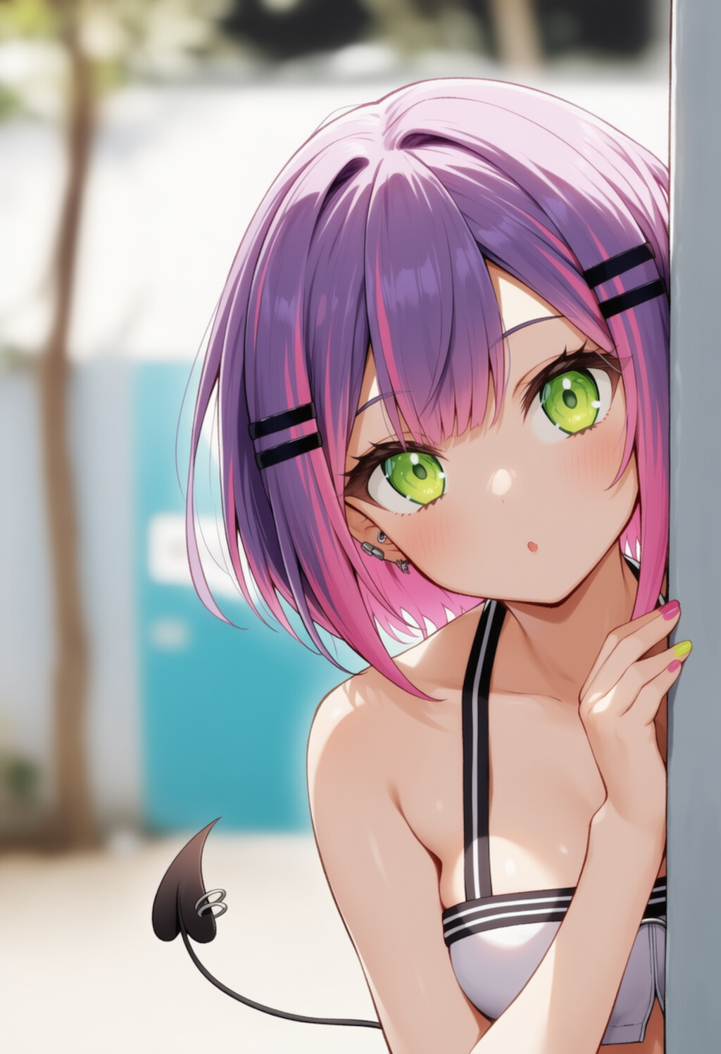 トワ様が物陰からジッと見つめているだけ