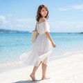 初夏の浜辺で 2枚目