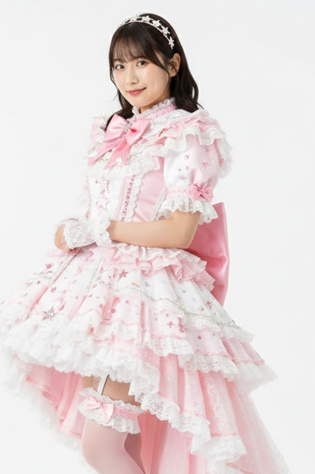 黒髪ロングでアイドルの美女