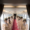 全裸航空の御利用ありがとうございます。機内に御案内いたします。 2枚目