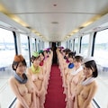全裸航空の御利用ありがとうございます。機内に御案内いたします。 4枚目