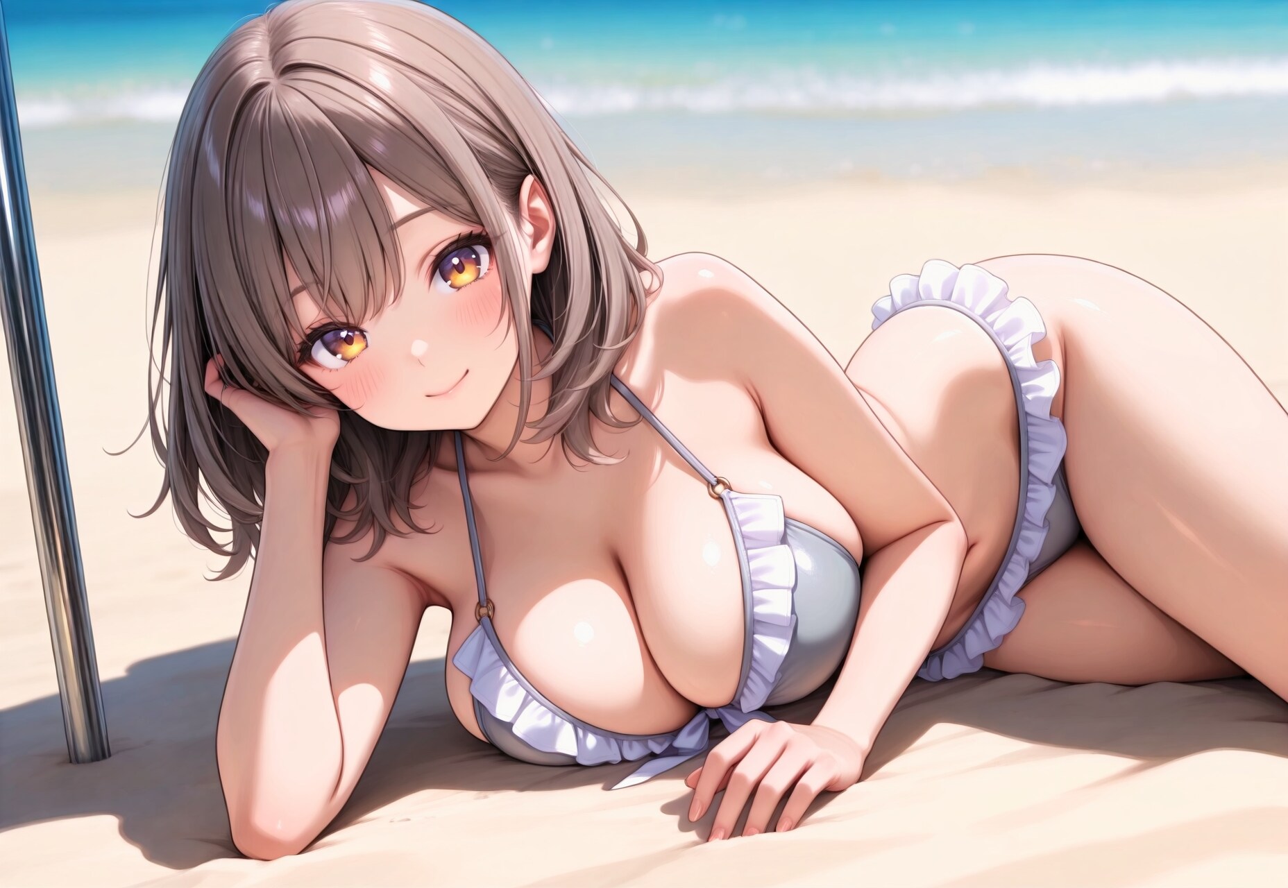 534（グレーのビキニ）