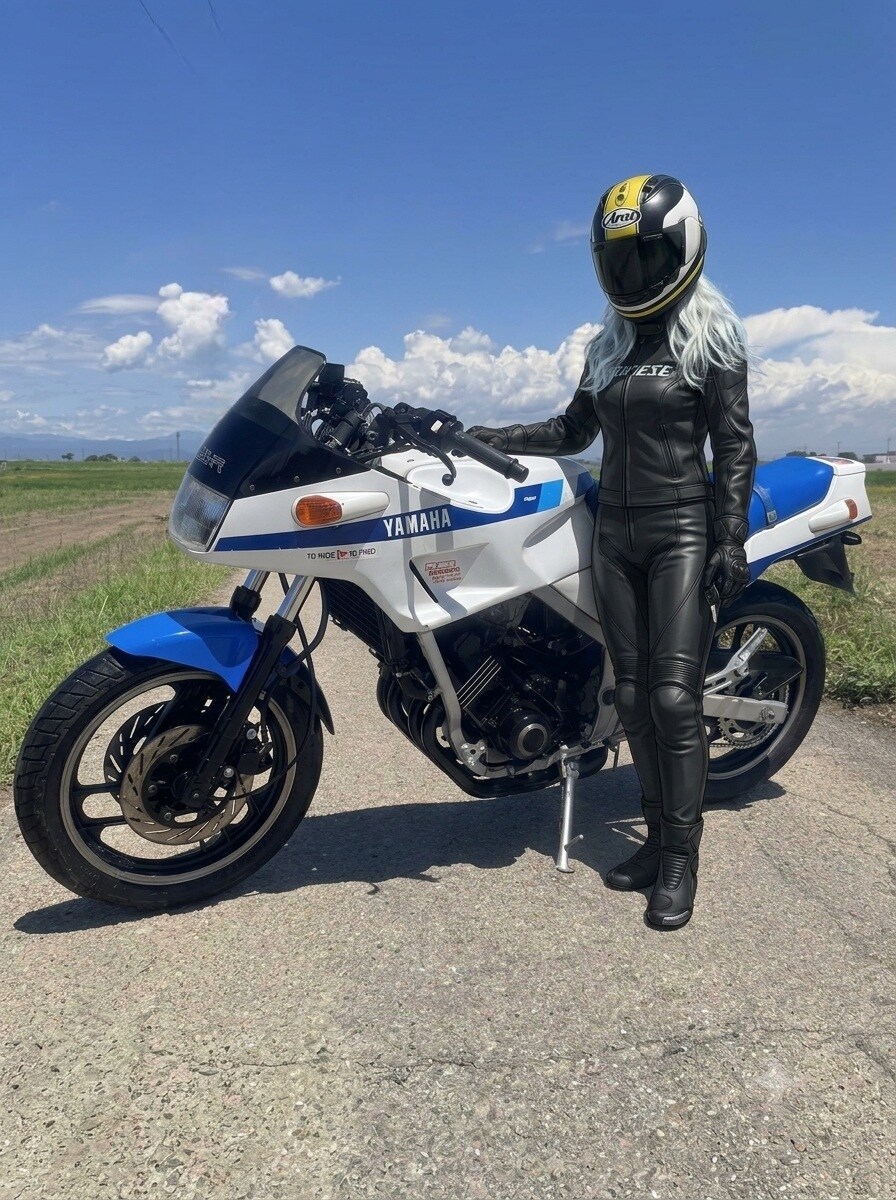 YAMAHA  FZ250 PHASER