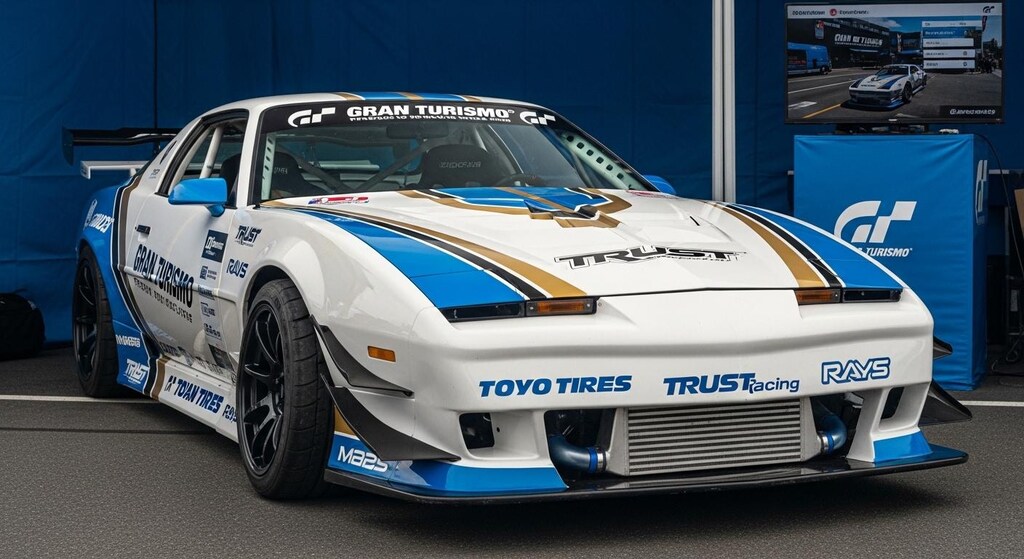 トーヨータイヤポンティアックファイヤーバードトランザムのドリ車