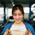 あなたのおっぱい見せてください[油まみれのメカニック女子編] 3枚目