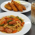 深夜食堂のナポリタンとエビフライのセット 3枚目