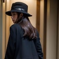 【大人向け】美女探偵 3枚目
