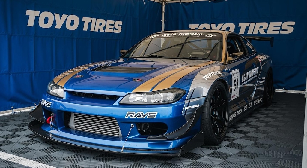 トーヨータイヤS15