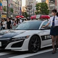 婦警さんとパトカー 3枚目