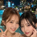 ナイトプールの2ショット 3枚目