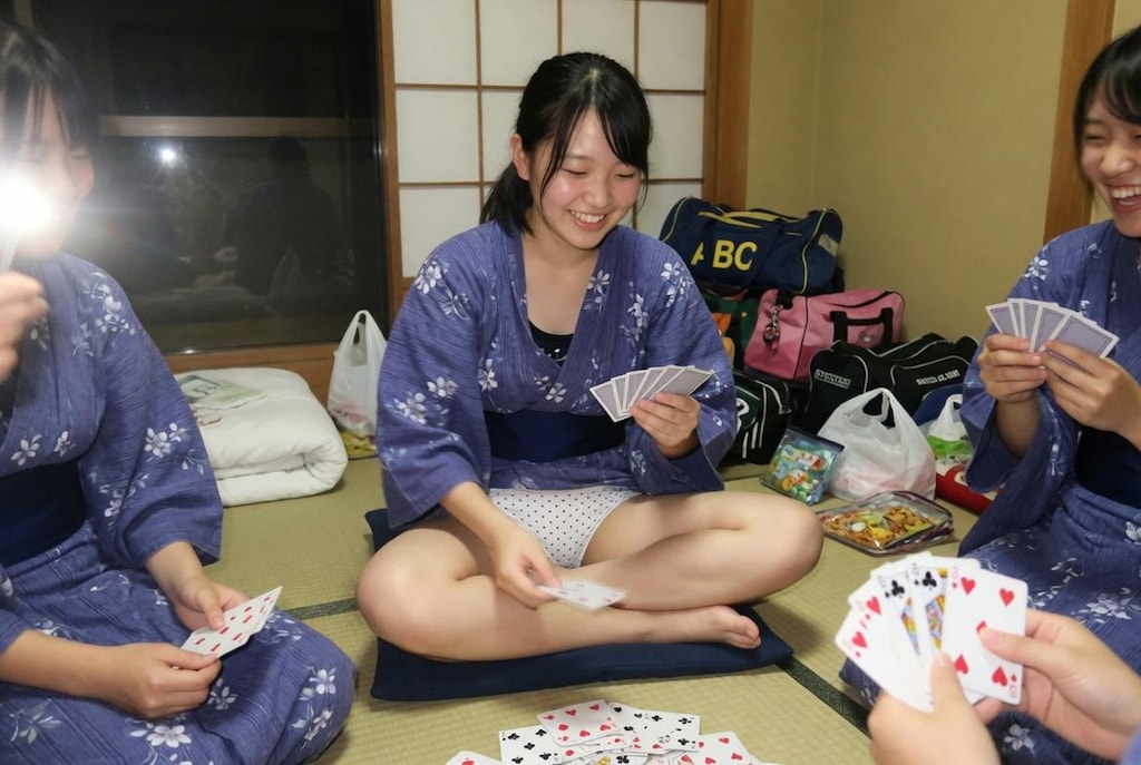 修学旅行の夜に...