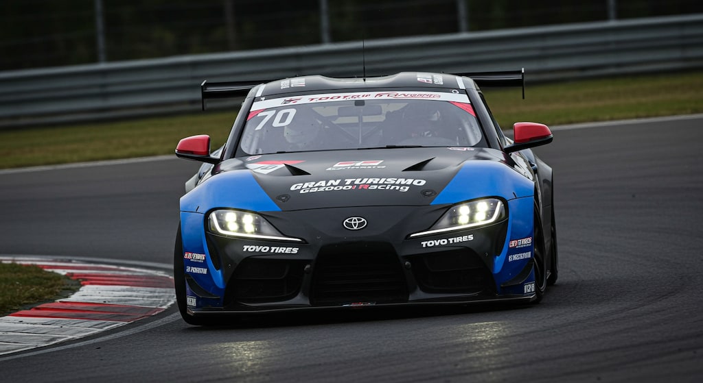 トーヨータイヤGRスープラレーシングカー