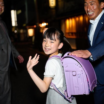 パパ達と一緒だから夜でも怖くないよ!