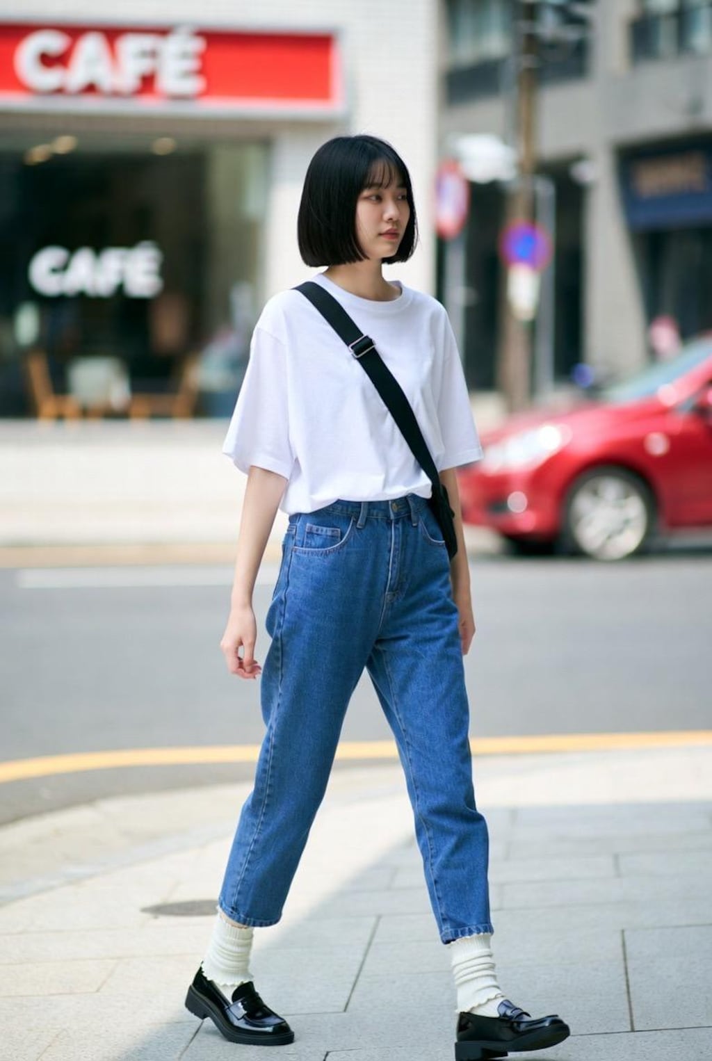 ボブカットの女子2