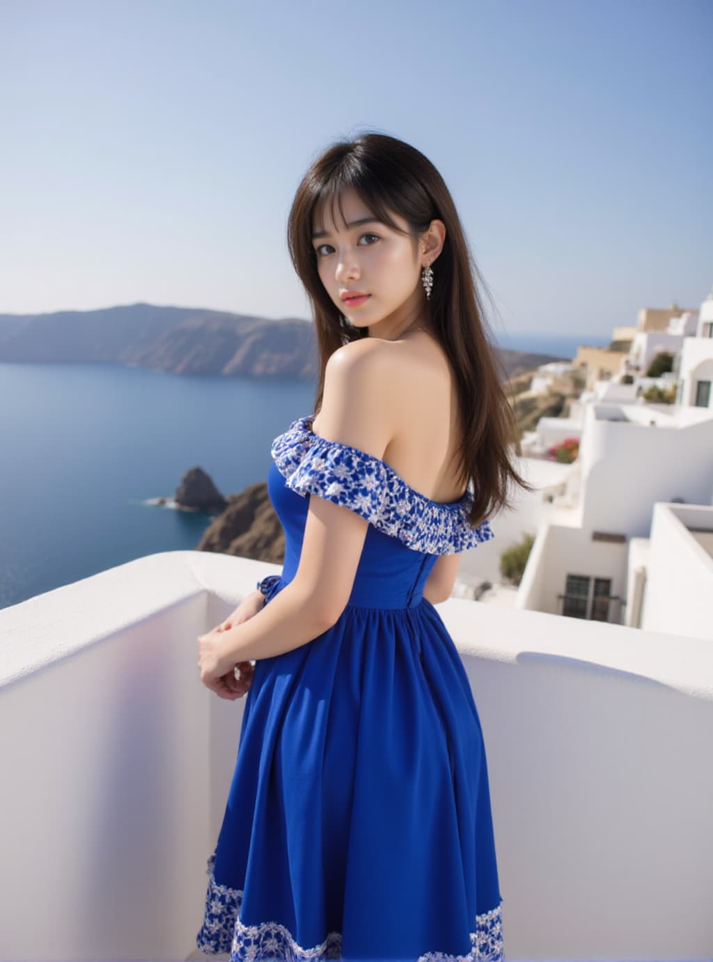 エーゲ海と青いドレス