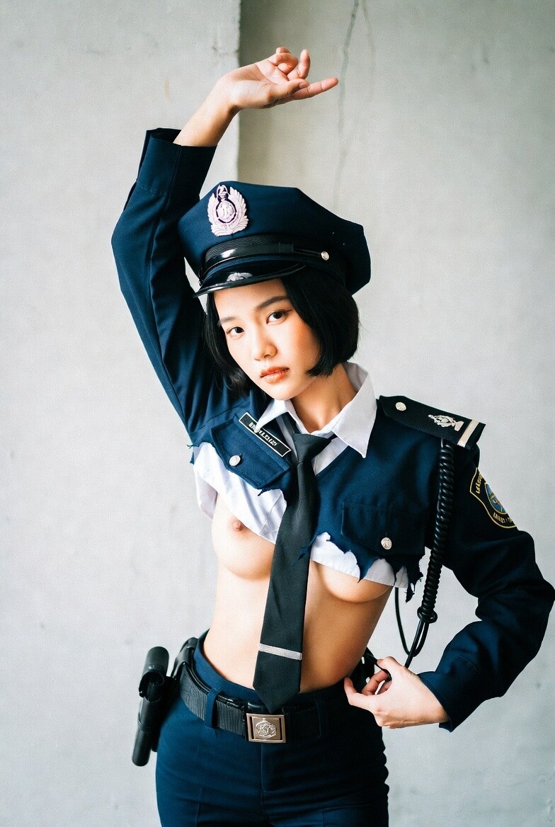 公務執行おっぱい妨害