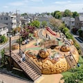 たこ焼きのアパートと公園 5枚目