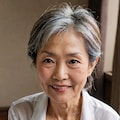 Yシャツだけ熟女 4枚目