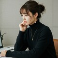 憧れの上司、仕事中 3枚目