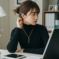 憧れの上司、仕事中 6枚目