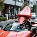 チ◯ポルギーニを運転する女性 3枚目