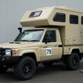 ランドクルーザー70キャンピングカー 4枚目