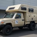 ランドクルーザー70キャンピングカー 2枚目