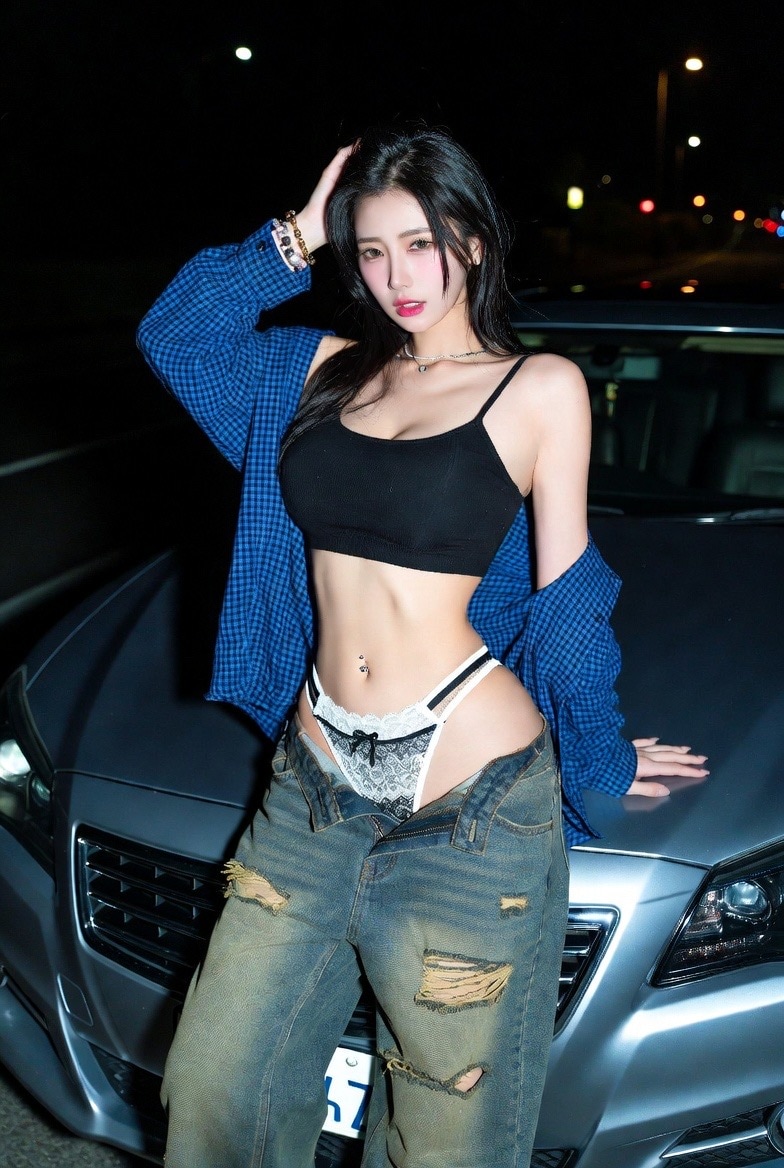 セクシーな車女子