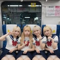 パンチラ覗いているのがバレたのに、パンツを見せつけてくるJK001 3枚目