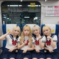 パンチラ覗いているのがバレたのに、パンツを見せつけてくるJK001 4枚目