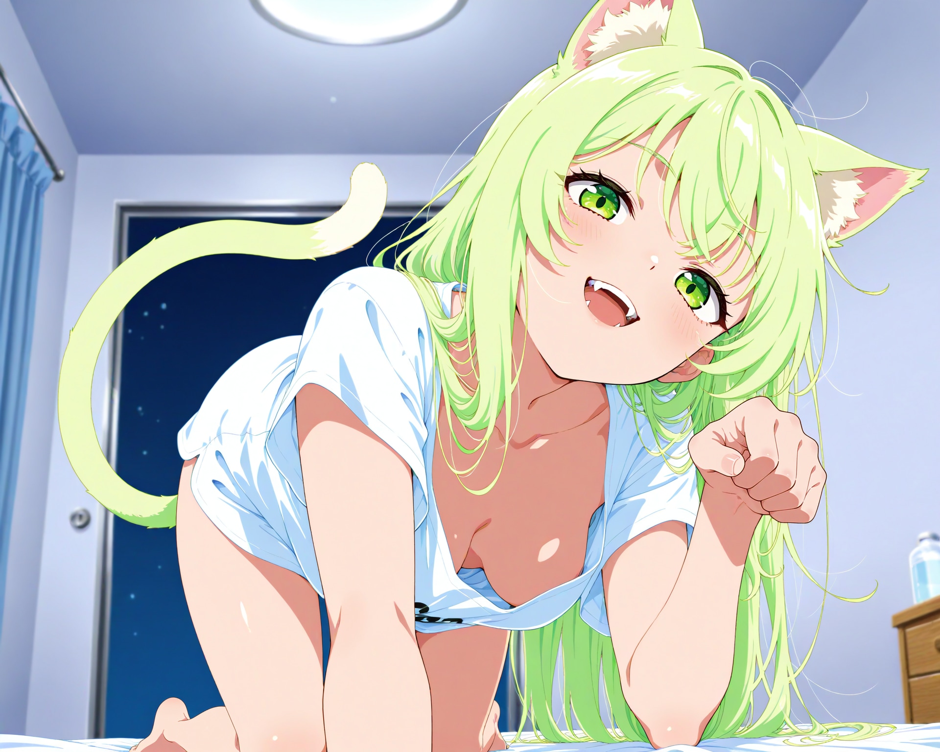 ベッドに入ってくるネコ