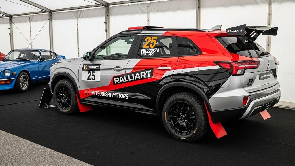 エクリプスクロスラリーカー