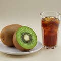 デザートのキウイとアイスティ 3枚目