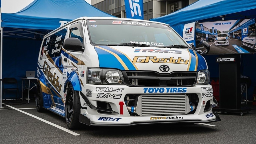 トーヨータイヤハイエース