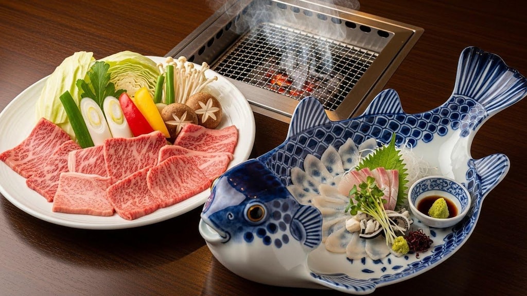 摩訶不思議食堂の焼肉とふぐ刺しのセット