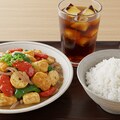 摩訶不思議食堂の炒め物と米飯のセット 2枚目