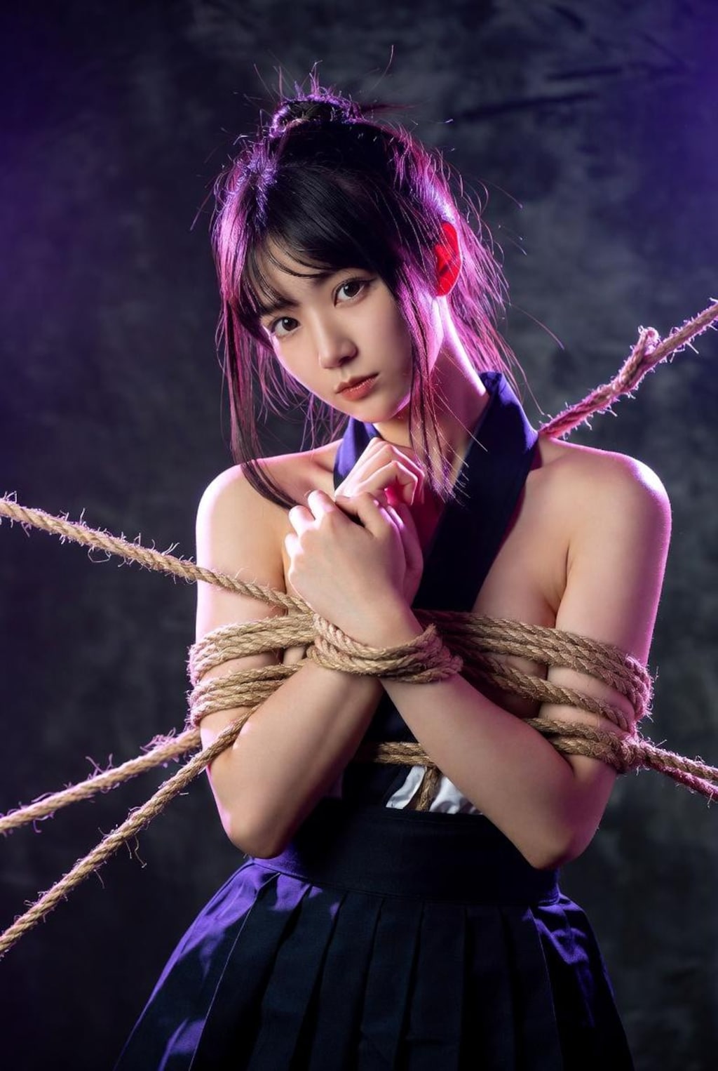 女格闘家の緊縛