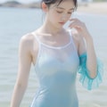 ブルーの水着 4枚目