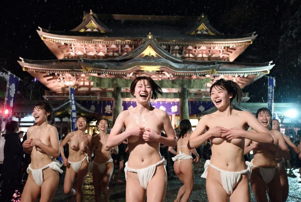 女の裸祭り1